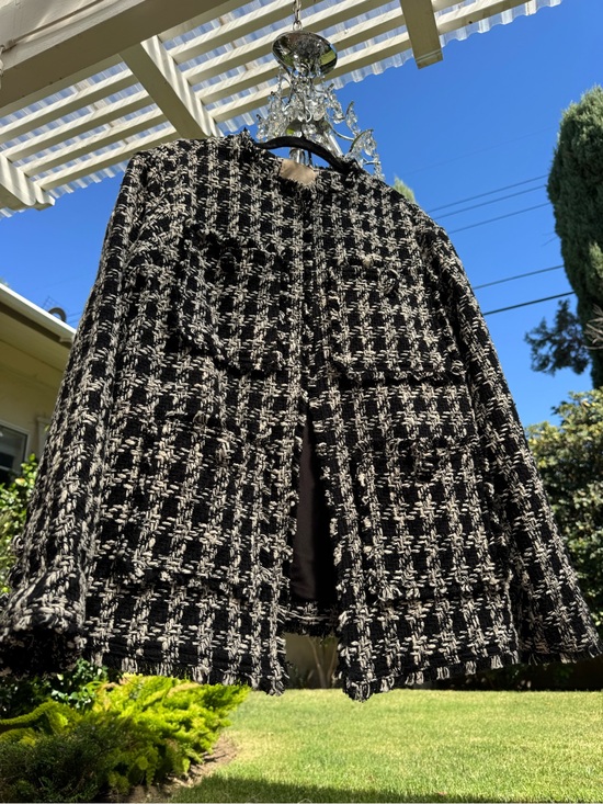 Jackets & Blazers - Women's Black & Cream Tweed Jacket - Classic Bouclé Coat